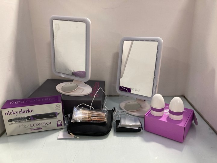 Lot 1555  
            Marchington SR14 - Parcel Delivery Only 

                
QTY OF ASSORTED HEALTH & BEAUTY ITEMS TO INCLUDE NICKY CLARKE FRIZZ CONTROL 1000W...