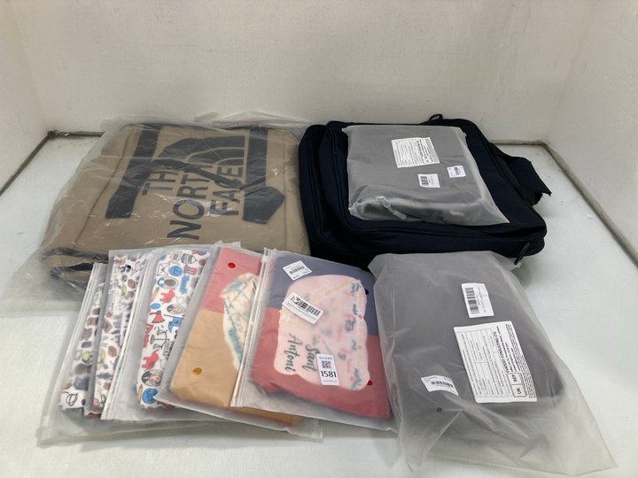 Lot 1581  
            Marchington SR14 - Parcel Delivery Only 

                
QTY OF ASSORTED BAGS TO INCLUDE ASSORTED MAKE UP BAGS: LOCATION - D2