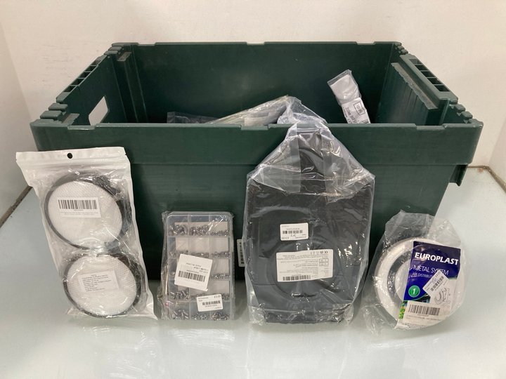 Lot 1606  
            Marchington SR14 - Parcel Delivery Only 

                
QTY OF ASSORTED ITEMS TO INCLUDE TUULKIT ON THE GLO TELESCOPIC TRAVEL TORCHES: LO...