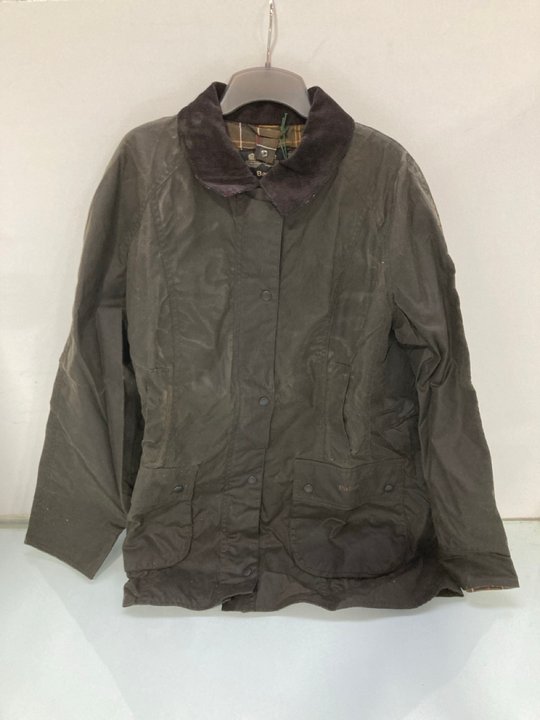 Lot 1613  
            Marchington SR14 - Parcel Delivery Only 

                
BARBOUR CLASSIC BEADNELL WAX JACKET - UK 20 - ORIGINAL RRP: £249: LOCATION - D0
