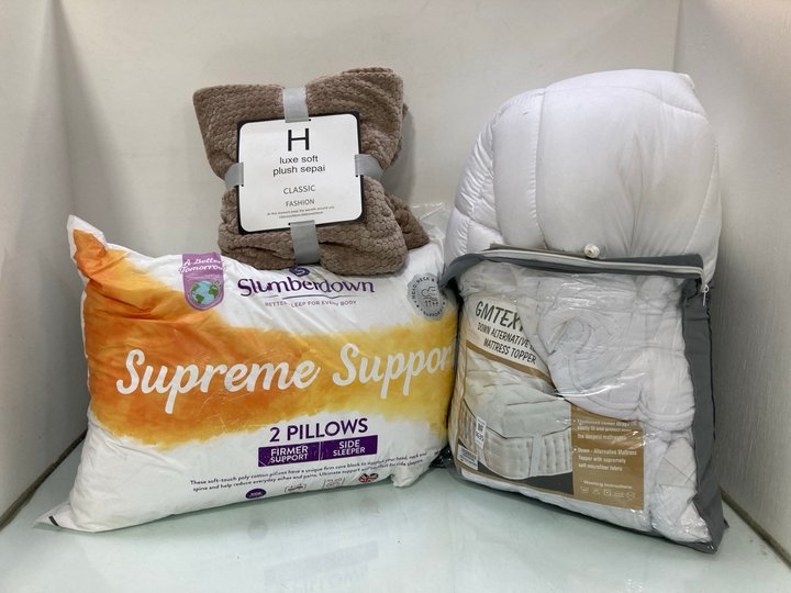 Lot 1635  
            Marchington SR14 - Parcel Delivery Only 

                
QTY OF ASSORTED SOFT FURNISHINGS O INCLUDE LUXE SOFT PLUSH SEPAI THROW IN BEIGE: ...