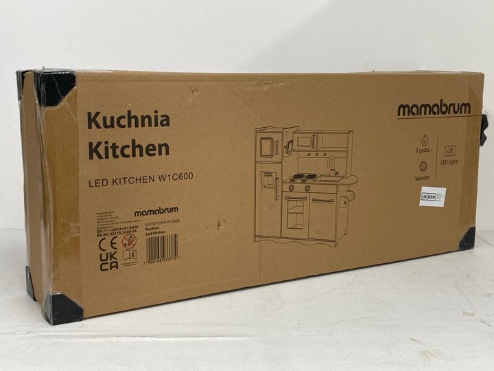 Lot 202  
            Marchington SR14 - Parcel Delivery Only 

                
MAMABRUM LED TOY KITCHEN SET - MODEL: W1C600 - ORIGINAL RRP £103: LOCATION - A6