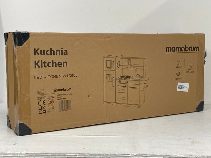 Lot 204  
            Marchington SR14 - Parcel Delivery Only 

                
MAMABRUM LED TOY KITCHEN SET - MODEL: W1C600 - ORIGINAL RRP £103: LOCATION - A6