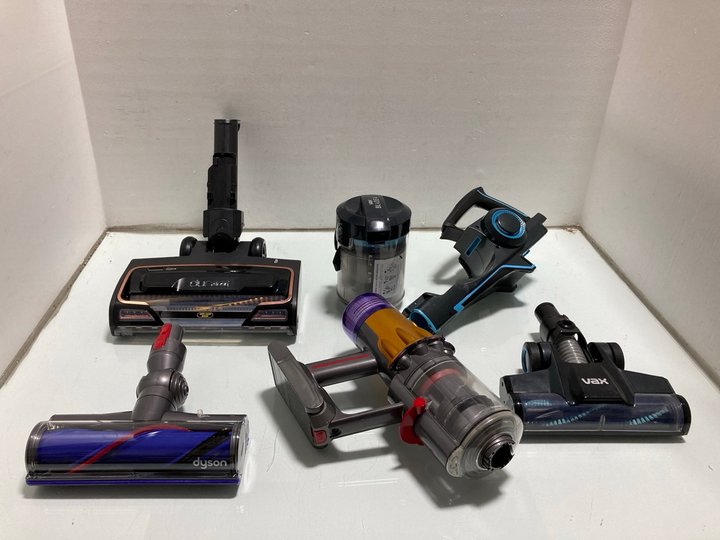 Lot 265  
            Marchington SR14 - Parcel Delivery Only 

                
QTY OF ASSORTED VACUUM CLEANER PARTS TO INCLUDE VAX BLADE 4 VACUUM CLEANER: LOCAT...