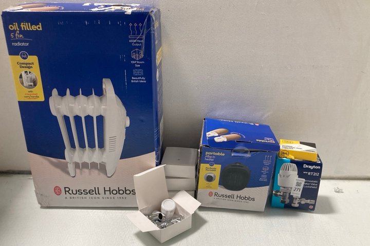 Lot 271  
            Marchington SR14 - Parcel Delivery Only 

                
QTY OF ASSORTED ITEMS TO INCLUDE RUSSELL HOBBS OIL FILLED 5 FIN RADIATOR IN WHITE...