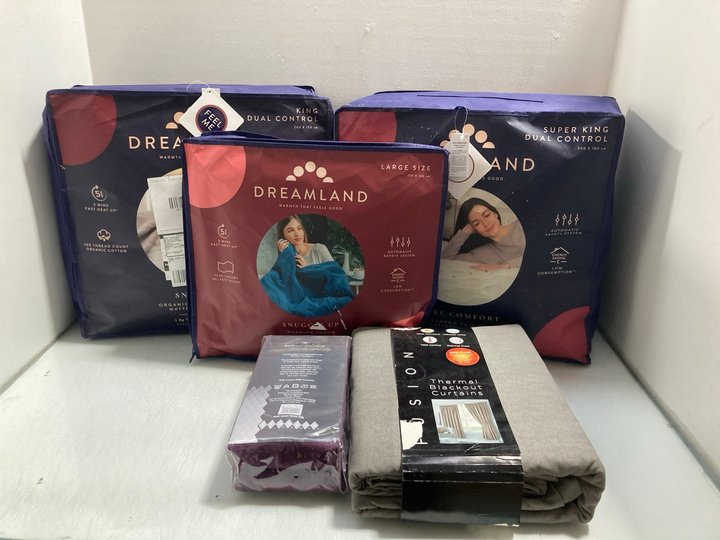 Lot 289  
            Marchington SR14 - Parcel Delivery Only 

                
5 X ASSORTED SOFT FURNISHINGS TO INCLUDE SNUGGLE UP WARMING THROW IN BLUE - 120 X...