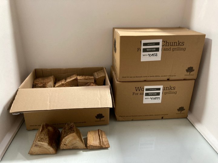 Lot 333  
            Marchington SR14 - Parcel Delivery Only 

                
3 X BOXES GWERNYFED WOOD CHUNKS FOR SMOKING AND GRILLING: LOCATION - A13