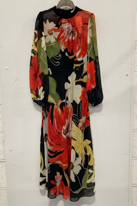 Lot 38  
            Marchington SR14 - Parcel Delivery Only 

                
PHASE EIGHT EVE FLORAL DRESS - MULTI - UK SIZE 12 - ORIGINAL RRP £169: LOCATION -...