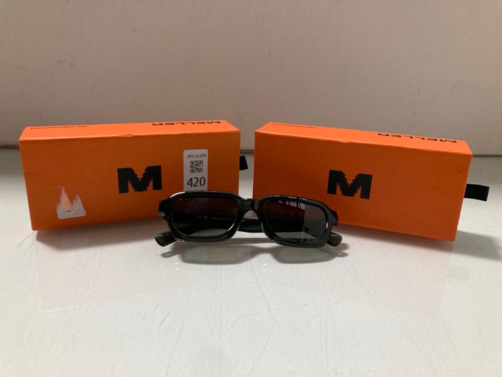 Lot 420  
            Marchington SR14 - Parcel Delivery Only 

                
MELLER ADISA SUNGLASSES IN FOG OLIVE TO INCLUDE MELLER ADISA SUNGLASSES IN ALL BL...