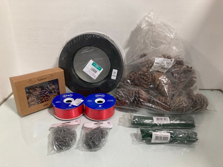 Lot 456  
            Marchington SR14 - Parcel Delivery Only 

                
QTY OF ASSORTED ITEMS TO INCLUDE POLY RIBBON: LOCATION - B20