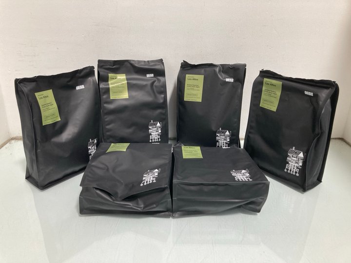 Lot 491  
            Marchington SR14 - Parcel Delivery Only 

                
6 X ORIGIN LOS ALTOS ROASTED HAZELNUT, PRUNE AND GREEN APPLE WHOLE COFFEE BEANS -...