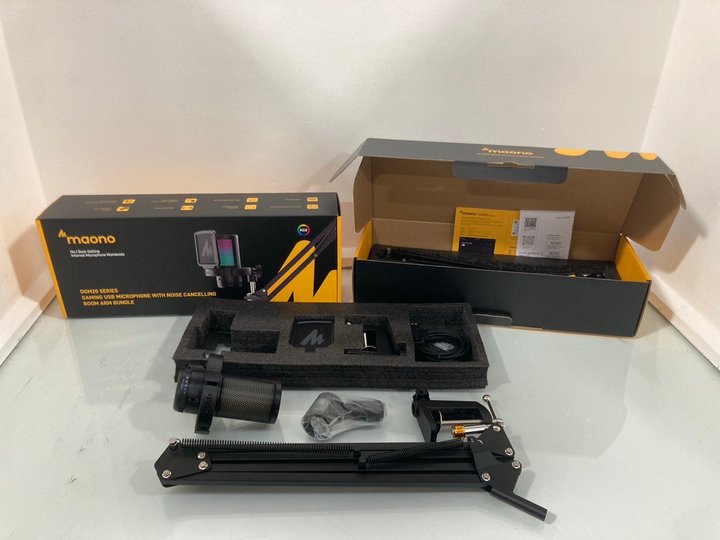 Lot 510  
            Marchington SR14 - Parcel Delivery Only 

                
2 X MAONO DGM20 SERIES GAMING USB MICROPHONES WITH NOISE CANCELLING BOOM ARM BUND...
