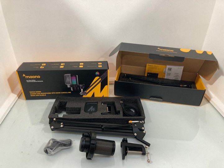 Lot 511  
            Marchington SR14 - Parcel Delivery Only 

                
2 X MAONO DGM20 SERIES GAMING USB MICROPHONES WITH NOISE CANCELLING BOOM ARM BUND...