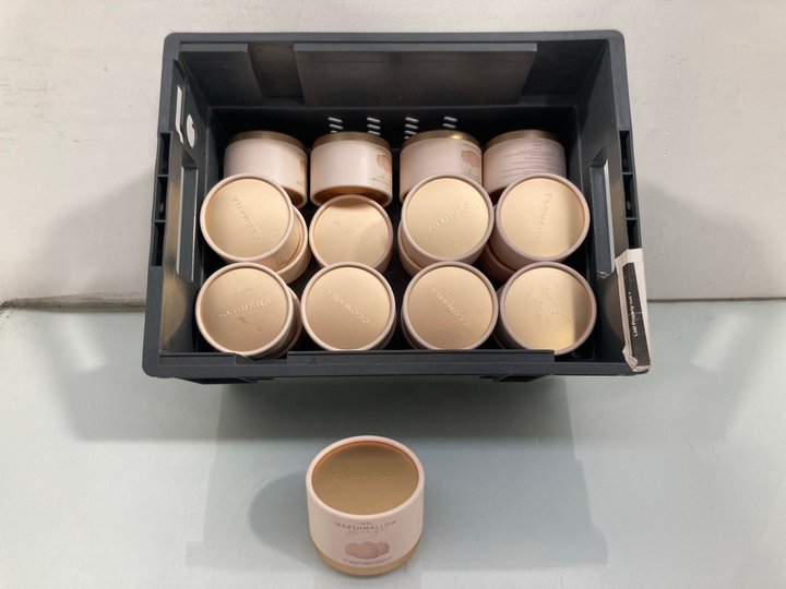 Lot 571  
            Marchington SR14 - Parcel Delivery Only 

                
20 X CLOMANA BEAUTY MINI MARSHMALLOW SPONGES FOR UNDER EYE CONCEALER, POWDER & PR...