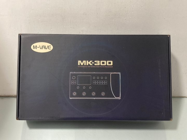 Lot 595  
            Marchington SR14 - Parcel Delivery Only 

                
M-WAVE MK-300 GUITAR BASS AMP MODELER & EFFECTS PROCESSOR - ORIGINAL RRP £159: LO...