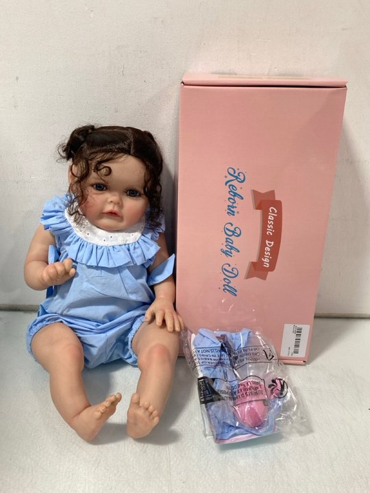 Lot 646  
            Marchington SR14 - Parcel Delivery Only 

                
2 X CLASSIC DESIGN REBORN BABY DOLLS: LOCATION - B11