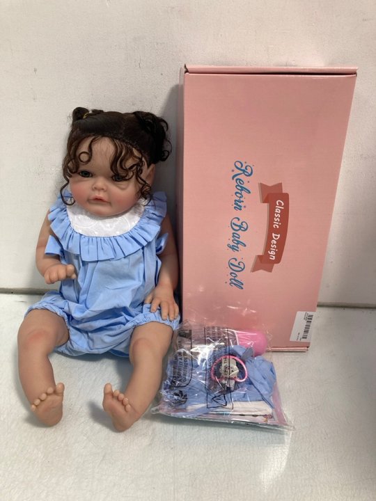 Lot 659  
            Marchington SR14 - Parcel Delivery Only 

                
2 X CLASSIC DESIGN REBORN BABY DOLLS: LOCATION - B10