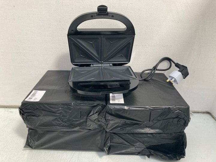 Lot 662  
            Marchington SR14 - Parcel Delivery Only 

                
5 X SOKANY SANDWICH MAKER - MODEL: SK08061: LOCATION - B10