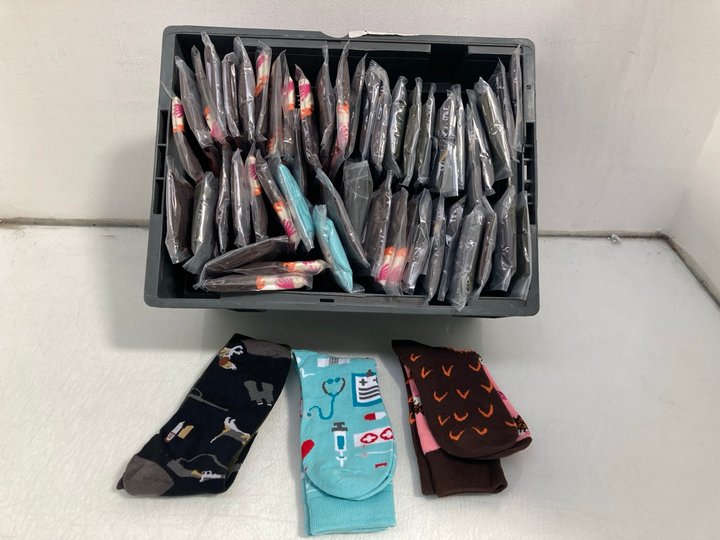 Lot 669  
            Marchington SR14 - Parcel Delivery Only 

                
QTY OF ASSORTED VICLOON SOCKS IN ASSORTED SIZES AND DESIGNS: LOCATION - B10