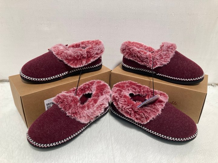 Lot 701  
            Marchington SR14 - Parcel Delivery Only 

                
2 X EVERFOAM WOMENS MEMORY FOAM SLIPPERS IN BURGUNDY UK SIZE 7: LOCATION - B8