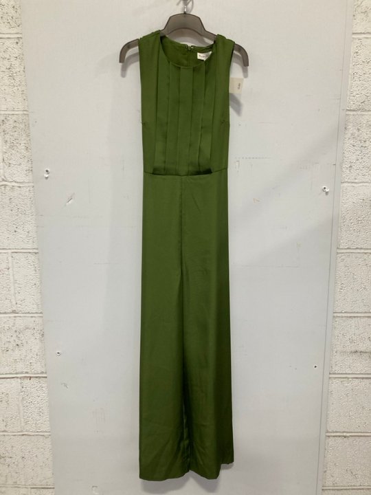 Lot 724  
            Marchington SR14 - Parcel Delivery Only 

                
PHASE EIGHT JANINE JUMPSUIT IN GREEN - UK 10 - ORIGINAL RRP £139: LOCATION - B6