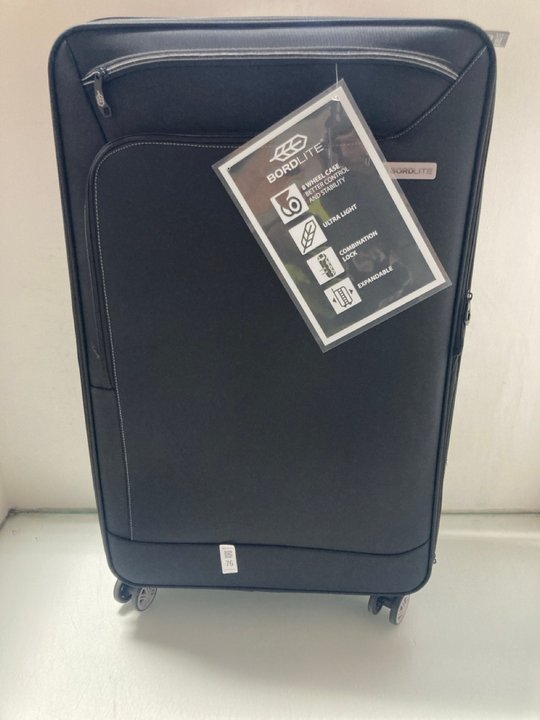 Lot 76  
            Marchington SR14 - Parcel Delivery Only 

                
BORDLITE LIGHTWEIGHT 4 WHEELED LARGE SUITCASE IN BLACK: LOCATION - A2
