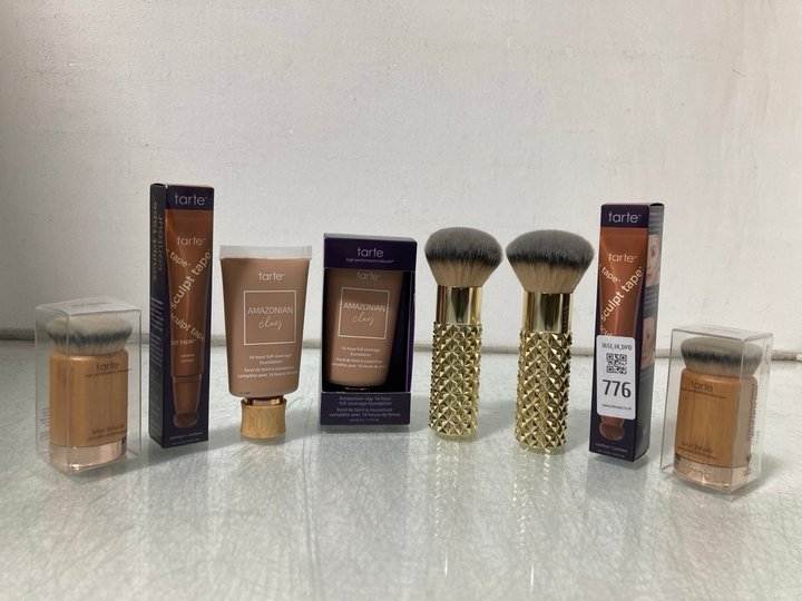 Lot 776  
            Marchington SR14 - Parcel Delivery Only 

                
8 X ASSORTED TARTE BEAUTY PRODUCTS TO INCLUDE 2 X SCULPT TAPE CONTOUR STICKS - SH...