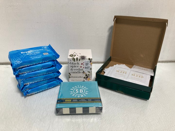 Lot 807  
            Marchington SR14 - Parcel Delivery Only 

                
QTY OF ASSORTED BEAUTY PRODUCTS & ACCESSORIES TO INCLUDE THISWORKS BLACK SPICE & ...