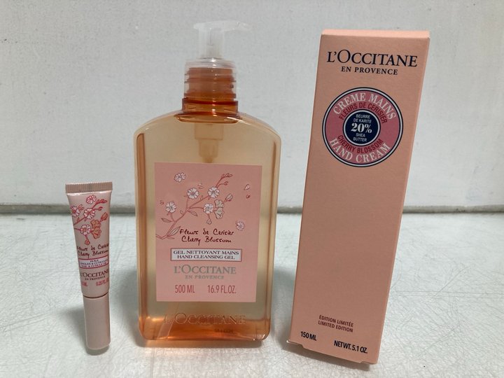 Lot 809  
            Marchington SR14 - Parcel Delivery Only 

                
3 X ASSORTED L'OCCITANE BEAUTY PRODUCTS TO INCLUDE 500ML FLEURS DE CERISIER CHERR...