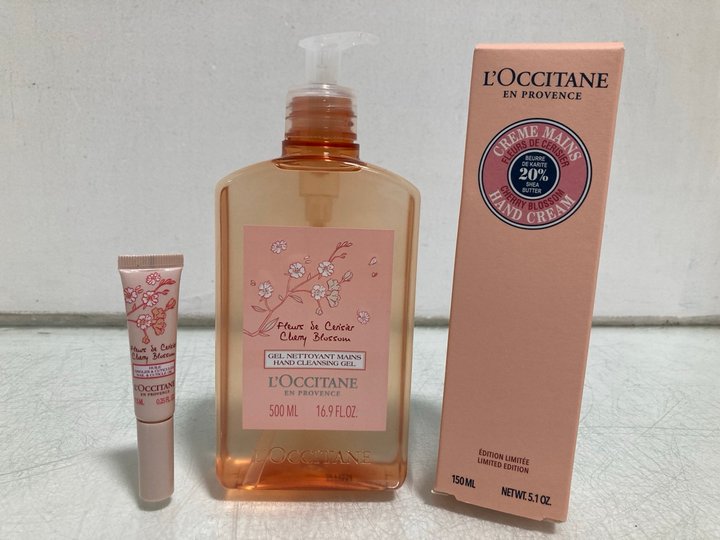 Lot 811  
            Marchington SR14 - Parcel Delivery Only 

                
3 X ASSORTED L'OCCITANE BEAUTY PRODUCTS TO INCLUDE 500ML FLEURS DE CERISIER CHERR...
