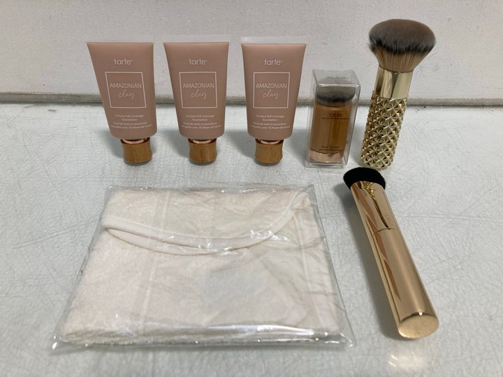 Lot 821  
            Marchington SR14 - Parcel Delivery Only 

                
7 X ASSORTED BEAUTY PRODUCTS TO INCLUDE 3 X TARTE AMAZONIAN CLAY 16-HOUR FULL COV...