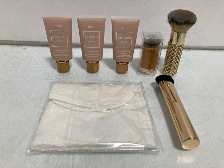 Lot 822  
            Marchington SR14 - Parcel Delivery Only 

                
7 X ASSORTED BEAUTY PRODUCTS TO INCLUDE 3 X TARTE AMAZONIAN CLAY 16-HOUR FULL COV...