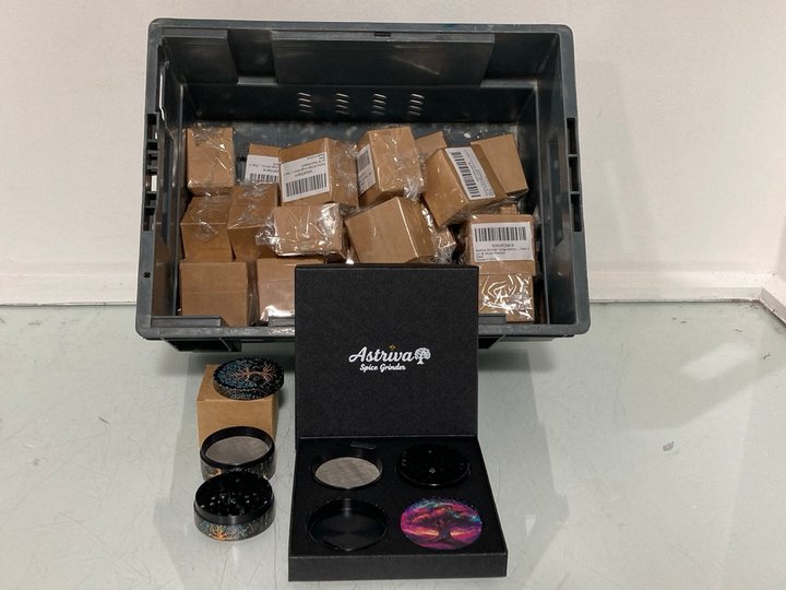 Lot 915  
            Marchington SR14 - Parcel Delivery Only 

                
QTY OF ASSORTED HERB GRINDERS: LOCATION - C4