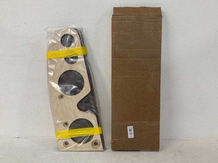 Lot 93  
            Marchington SR14 - Parcel Delivery Only 

                
AUSTIN HEALEY WOODEN LEFT HAND DRIVE DASHBOARD IN WALNUT VENEERED - MODEL: DAS146...