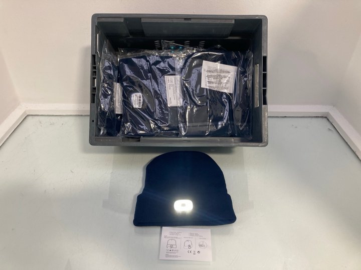 Lot 958  
            Marchington SR14 - Parcel Delivery Only 

                
QTY OF LED BEANIES IN NAVY: LOCATION - C7