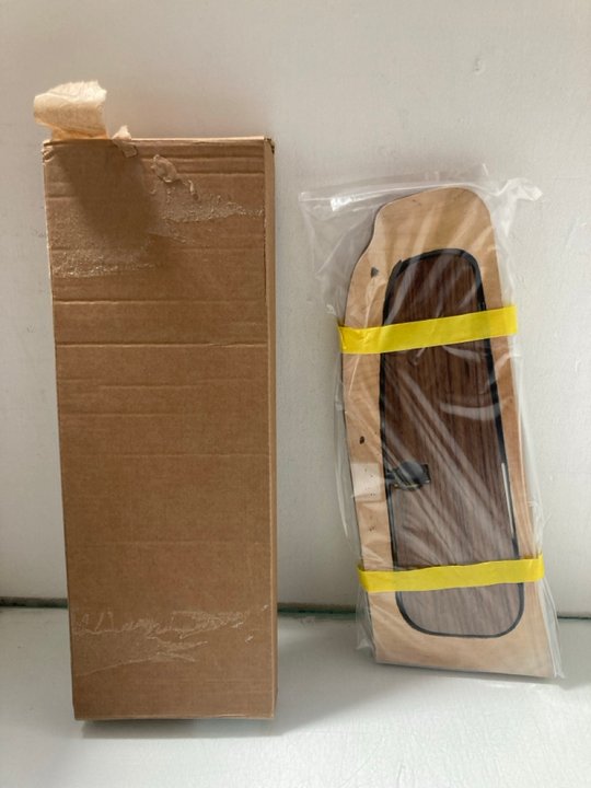 Lot 96  
            Marchington SR14 - Parcel Delivery Only 

                
AUSTIN HEALEY WOODEN RIGHT HAND DRIVE DASHBOARD IN WALNUT VENEERED - MODEL: DAS14...