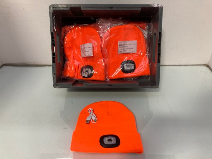 Lot 986  
            Marchington SR14 - Parcel Delivery Only 

                
QTY OF BLUETOOTH RECHARGEABLE LED BEANIES IN ORANGE: LOCATION - C8