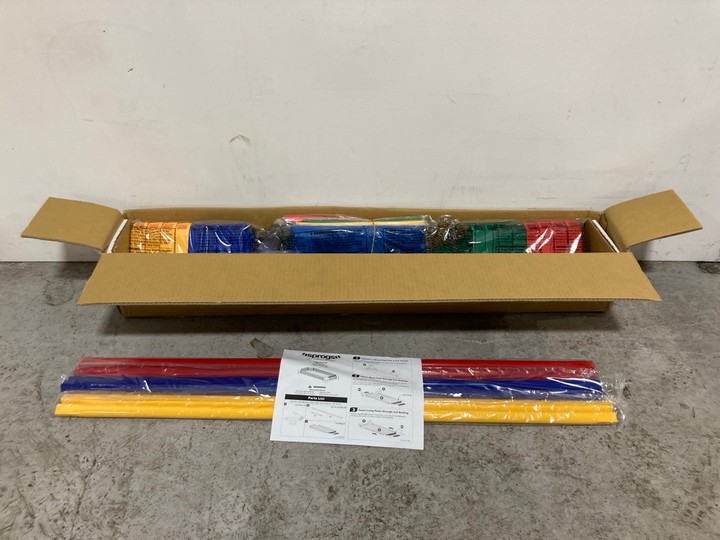 Lot 103  
            Marchington SR15 - Delivery or Collection 

                
SPROGS 16138 4 PACK DELUXE CHILDRENS STACKABLE COT IN GREEN/RED/YELLOW/BLUE - ORI...