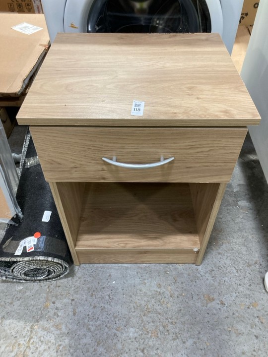 Lot 118  
            Marchington SR15 - Delivery or Collection 

                
1 DRAWER BEDSIDE CABINET IN NATURAL: LOCATION - B3