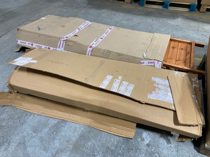 Lot 133  
            Marchington SR15 - Delivery or Collection 

                
LARGE FOLDING ALUMINIUM RAMP TO ALSO INCLUDE WOODEN ANIMAL CAGE: LOCATION - B4 (K...