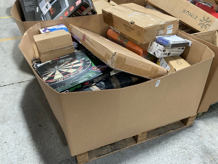 Lot 141  
            Marchington SR15 - Delivery or Collection 

                
PALLET OF ASSORTED ITEMS TO INCLUDE WINMAU PRO-SFB DARTBOARD: LOCATION - B5 (KERB...