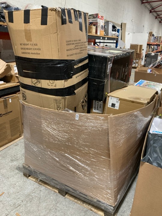 Lot 149  
            Marchington SR15 - Delivery or Collection 

                
PALLET OF ASSORTED ITEMS TO INCLUDE DIMPLEX OPTIFLAME LED CLUB ELECTRIC STOVE: LO...