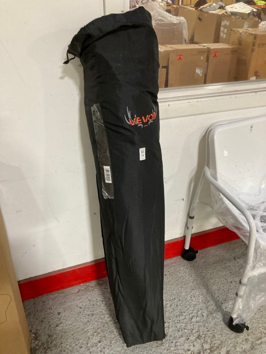 Lot 14  
            Marchington SR15 - Delivery or Collection 

                
VEVOR HUNTING BLIND IN CAMO ORIGINAL RRP: £127: LOCATION - A1