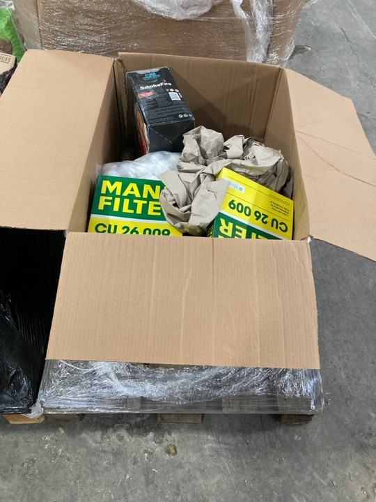 Lot 186  
            Marchington SR15 - Delivery or Collection 

                
PALLET OF ASSORTED ITEMS TO INCLUDE BOX OF WEBER SMOKE FIRE ALDER ALL NATURAL HAR...