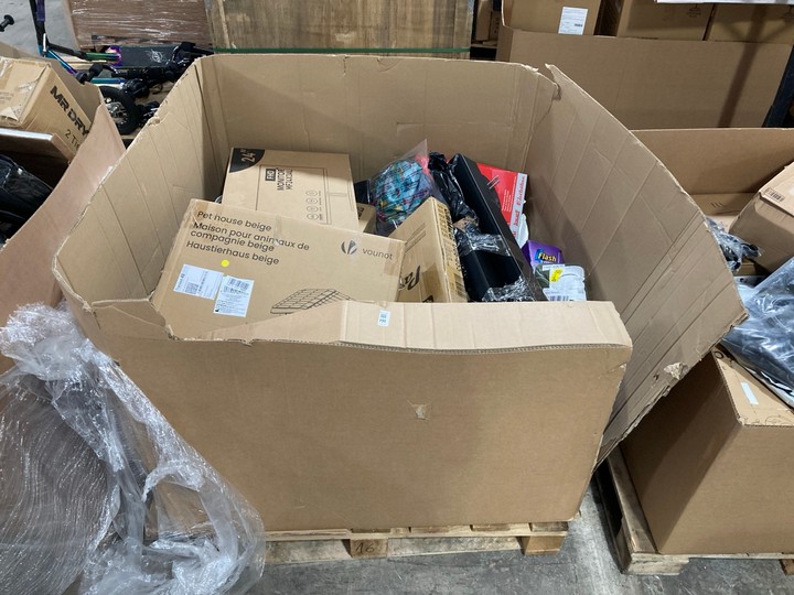 Lot 191  
            Marchington SR15 - Delivery or Collection 

                
PALLET OF ASSORTED ITEMS TO INCLUDE VOUNOT PET HOUSE IN BEIGE: LOCATION - B8 (KER...