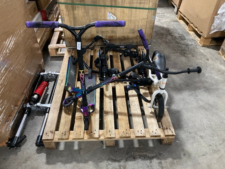 Lot 193  
            Marchington SR15 - Delivery or Collection 

                
PALLET OF ASSORTED SCOOTERS/BIKE ITEMS TO INCLUDE APOLLO BALANCE BIKE IN WHITE: L...