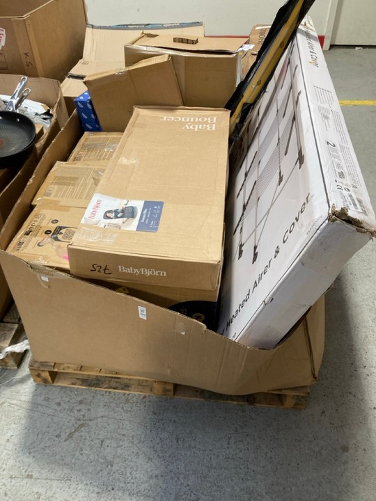 Lot 199  
            Marchington SR15 - Delivery or Collection 

                
PALLET OF ASSORTED ITEMS TO INCLUDE 3 TIER HEATED AIRER & COVER: LOCATION - A2 (K...