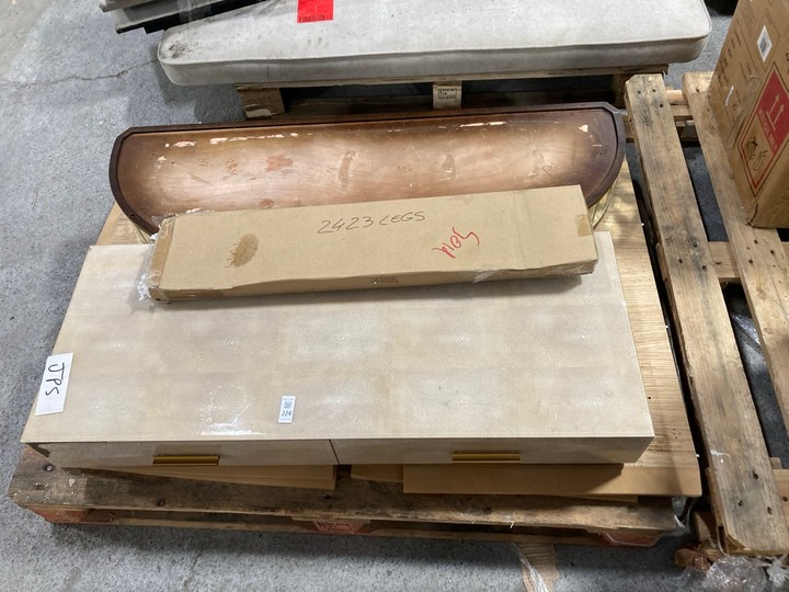Lot 224  
            Marchington SR15 - Delivery or Collection 

                
PALLET OF ASSORTED INCOMPLETE FURNITURE ITEMS TO INCLUDE 2 DRAWER SIDE TABLE IN R...