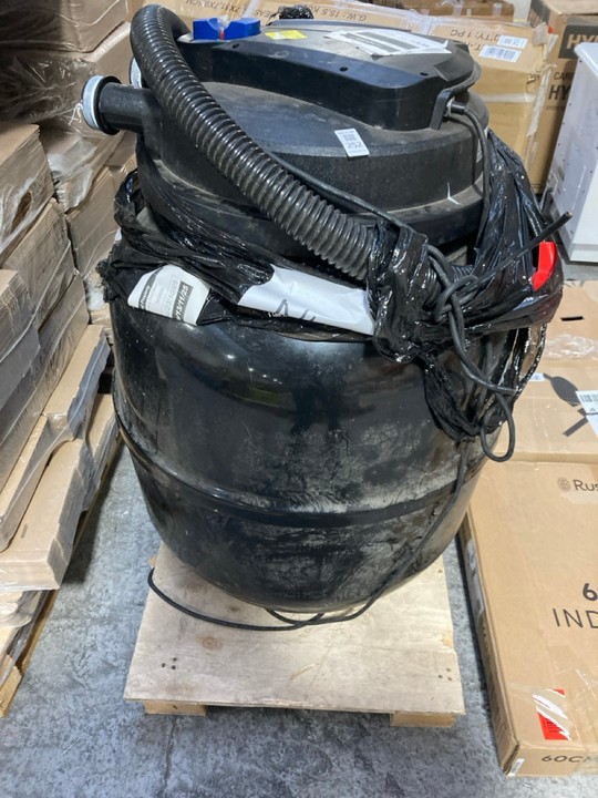 Lot 252  
            Marchington SR15 - Delivery or Collection 

                
PONDXPERT SPINCLEAN AUTO 50000 PRESSURIZED POND FILTER: LOCATION - A5