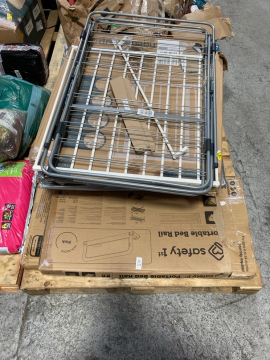 Lot 273  
            Marchington SR15 - Delivery or Collection 

                
PALLET OF ASSORTED GATES/RAILS TO INCLUDE SAFETY 1ST PORTABLE BED RAIL IN PINK: L...